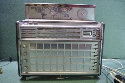 Радио, радиоприемник Филипс. Philips FM AM Transworld dr luxe. Как  в фильме Джеймса Бонда 1969-1971