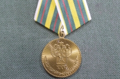Медаль "Федеральная таможенная служба XXV. С честью на службе Отечеству, 1991 - 2016 гг.". 