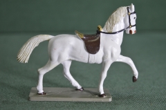 Игрушка фигурка "Лошадь конь". Солдатик. Starlux. Колкий пластик. Франция. 1970-е.