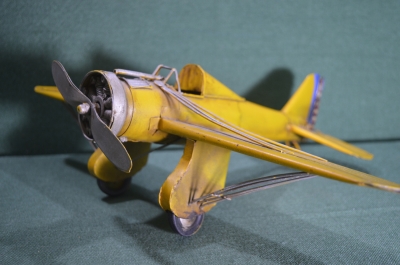 Модель габаритная "Старинный одномоторный самолет". Металл. Ретро, винтаж. 