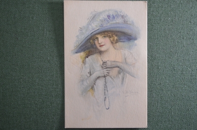 Старинная открытка "Девушка в шляпке". Подписанная. Напечатано в США, начало XX века.