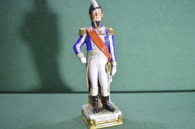 Фарфоровая статуэтка «MORTIER» Мортье, серия «Маршалы Армии Наполеона» Scheibe - Alsbach. 1960 -е г.