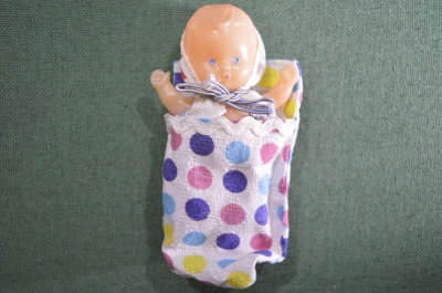 Кукла, пупс миниатюрный, с синими глазами. Времен СССР.