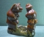 Керамическая статуэтка "Мужик и медведь". "Вершки и корешки". Обливная керамика.