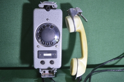 Телефон судовой ТАС-М. Телефонный аппарат, корабельный, шахтный. 1997 год.