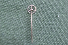 Знак значок фрачный "Мерседес Mercedes". Тяжелый металл. 1950-е годы.