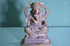 Статуэтка бронзовая "Ганеша, слон с топорами". Патина. Индуизм. Мудрость, достаток и благополучие.