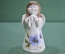 Фигурка, статуэтка "Молящийся ангелочек, девочка в платье с васильком". Фарфор. Европа.