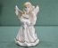 Фигурка, статуэтка "Девочка ангелок с лютней". Фарфор. Европа.