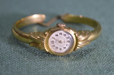 Часы браслет наручные женские механические "Jovial". Швейцария. 1950-е годы.
