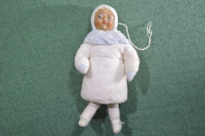 Елочная игрушка ватная "Девочка в платке". Вата. Артель Детская Игрушка, 1950-е годы.