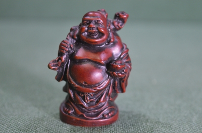 Статуэтка "Смеющийся Хотей с мешком". Буддизм. 
