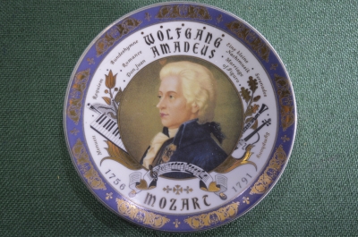 Тарелка миниатюрная, блюдце "Вольфганг Амадей Моцарт, композитор. 1756 - 1791". Фарфор.