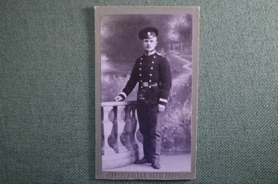 Старинная фотография "Военный в фуражке", кабинетная. Российская Империя. 1912 год.