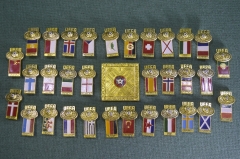 Значки, значки "Чемпионат Европы по футболу среди юношей 1984, UEFA" (набор 32 + 1). Спорт, футбол.