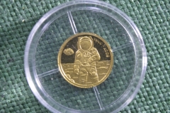 Монета 2 динера 2009 года. "Аполлон 11 посадка на Луну". Андорра. Космос. Капсула. Золото.