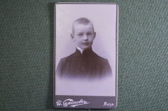 Фотография старинная кабинетная "Мальчик в черной рубашке". Семенов, Ялта. Российская Империя.