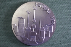 Медаль настольная "Латвия, Рига. Latvijas PSR, Riga". СССР.