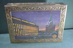 Коробка большая жестяная для конфет. Кремль. Фабрика "Красный Октябрь".
