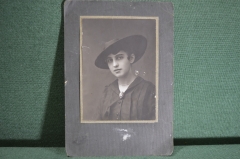 Фотография старинная "Девушка в черной шляпке". 