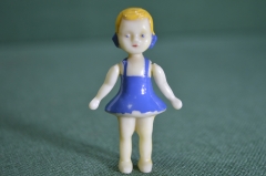 Кукла пупс куколка миниатюрная с бантиками "Кукленок Оля". Колкий пластик. СССР.