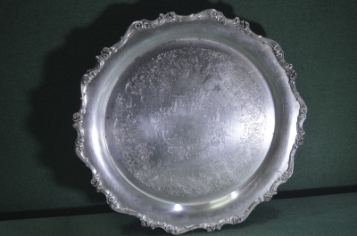 Поднос блюдо на ножках "Wilcox American Rose". Латунь. Серебрение. США. Америка. 1950е.