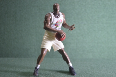 Фигурка баскетболист, из серии Space jam Bugs Bunny, 1996 год. Баскетбол. Пластик. #2