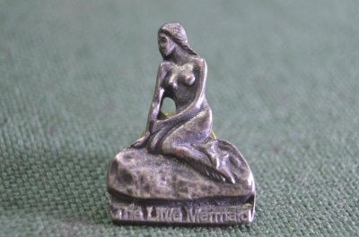 Знак значок "Русалка Little Mermaid". Копенгаген. Мельхиор. Винтаж. Дания. 