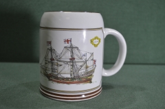 Кружка пивная фарфоровая. Корабль, парусник "Golden Hind". Oakstine Seneka. Объем 0,5 литра. Фарфор.