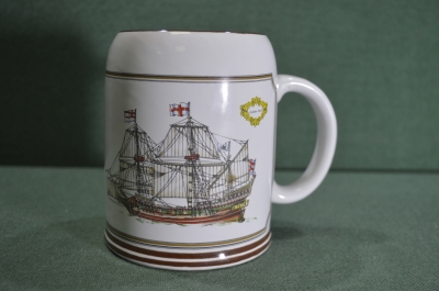 Кружка пивная фарфоровая. Корабль, парусник "Golden Hind". Oakstine Seneka. Объем 0,5 литра. Фарфор.
