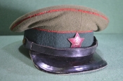Фуражка РККА, со звездой. Кожаный козырек. Размер 57, 1940-е годы.