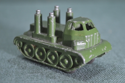 Модель масштабная "Ракетовоз, на 2 ракеты". Военная техника. Серп и Молот. СиМ. Саратов. СССР.