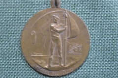 Медаль Союза Немецких Военно-морских обществ, 1914 - 1918. ПМВ. Корабль, моряк с флагом.