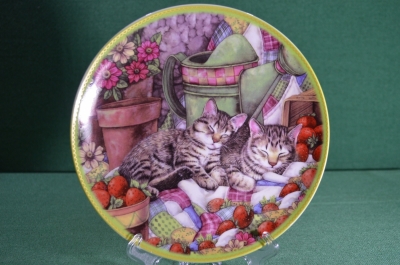 Тарелка фарфоровая, настенная "Коты". Компания "Rosenberg". Германия. Конец 20 века.