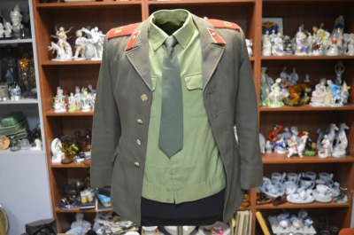 Комплект (китель, брюки, рубашка и галстук) рядового связиста МО СССР