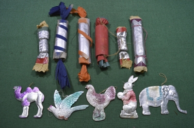 Елочные игрушки картонаж, хлопушки СССР, 10 игрушек одним лотом.