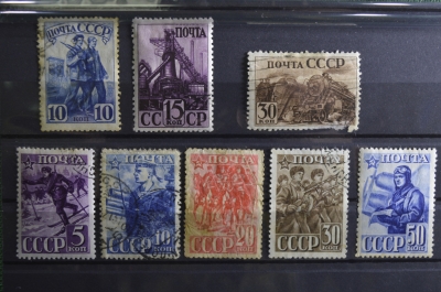 Набор марок январь-февраль 1941 года (8 штук). Индустриализация, Годовщина Красной Армии.